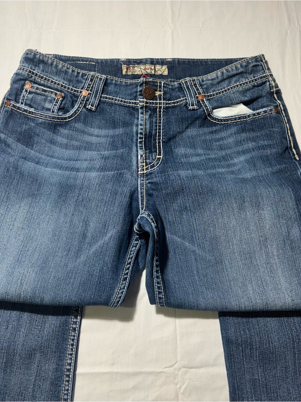 Women’s BKE Britni Boot Cut Stretch Jeans in Medium Blue Wash 30x30.5
